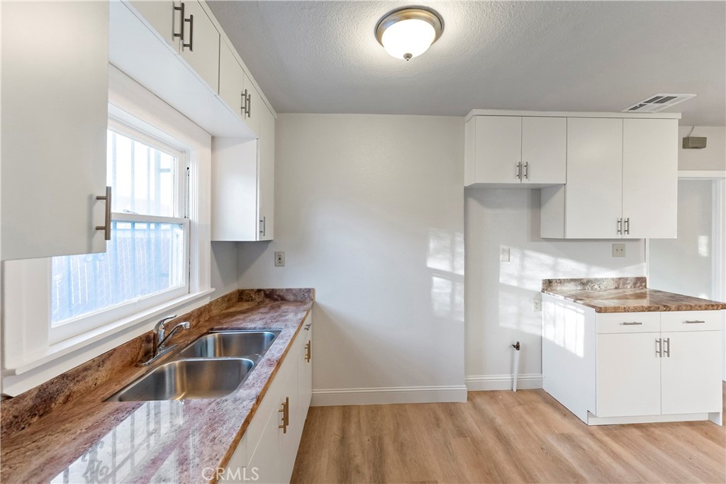 129 W Atchison, Fresno, CA 93706