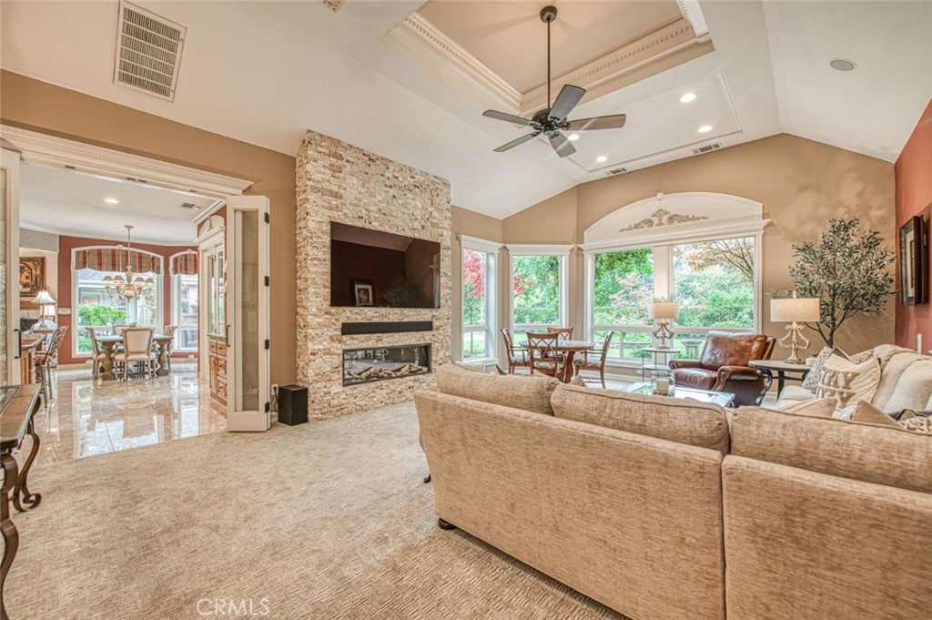 1181 E Newhall, Fresno, CA 93720