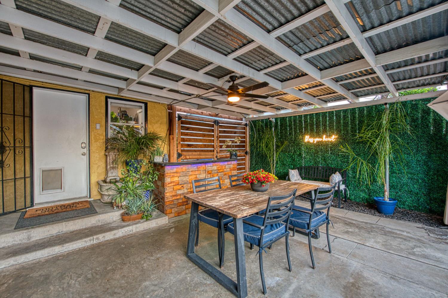 1451 N Harrison Ave, Fresno, CA 93728