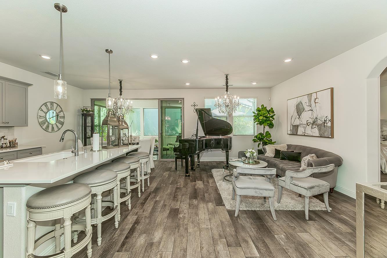 1363 E Via Prato Dr, Fresno, CA 93730