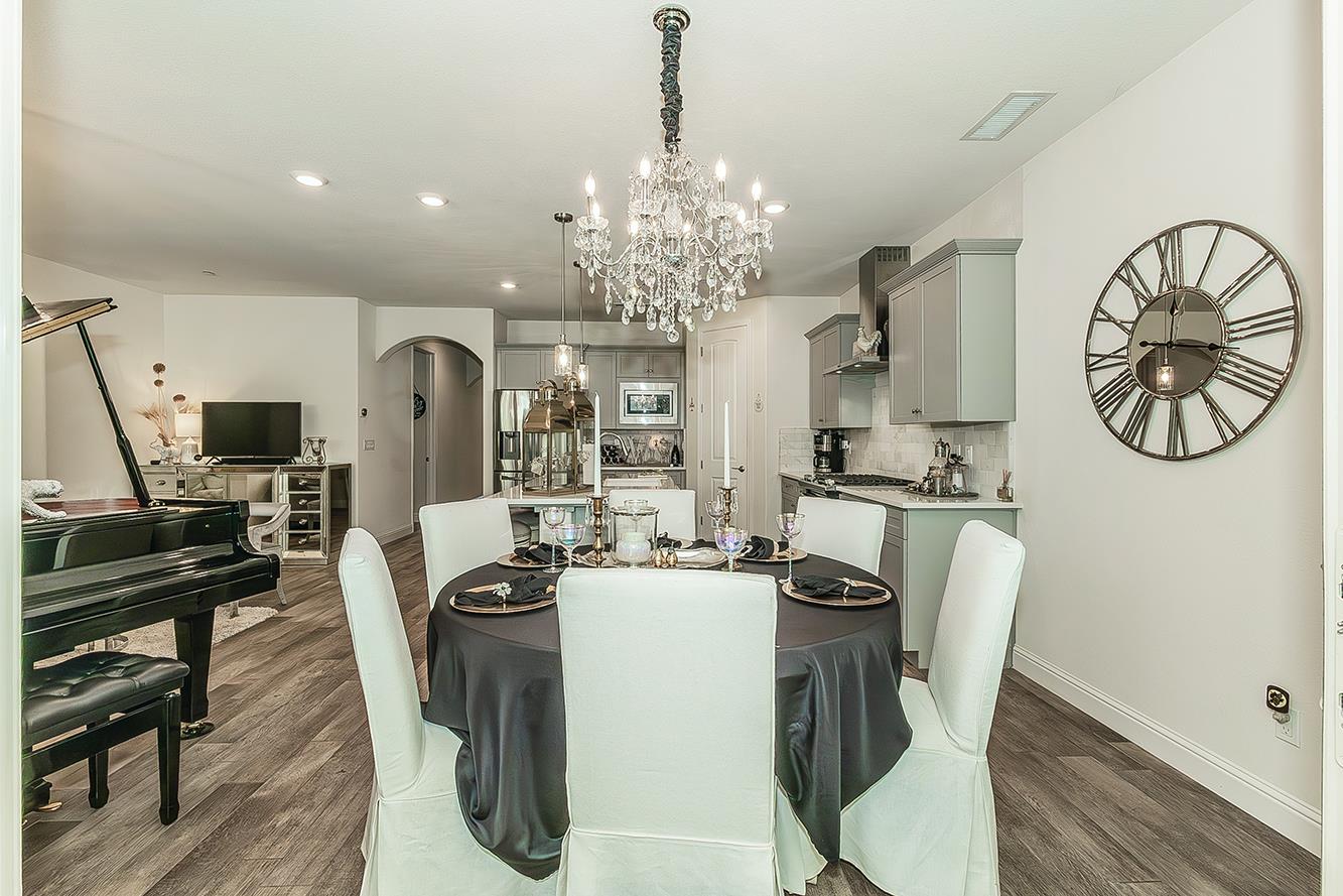 1363 E Via Prato Dr, Fresno, CA 93730