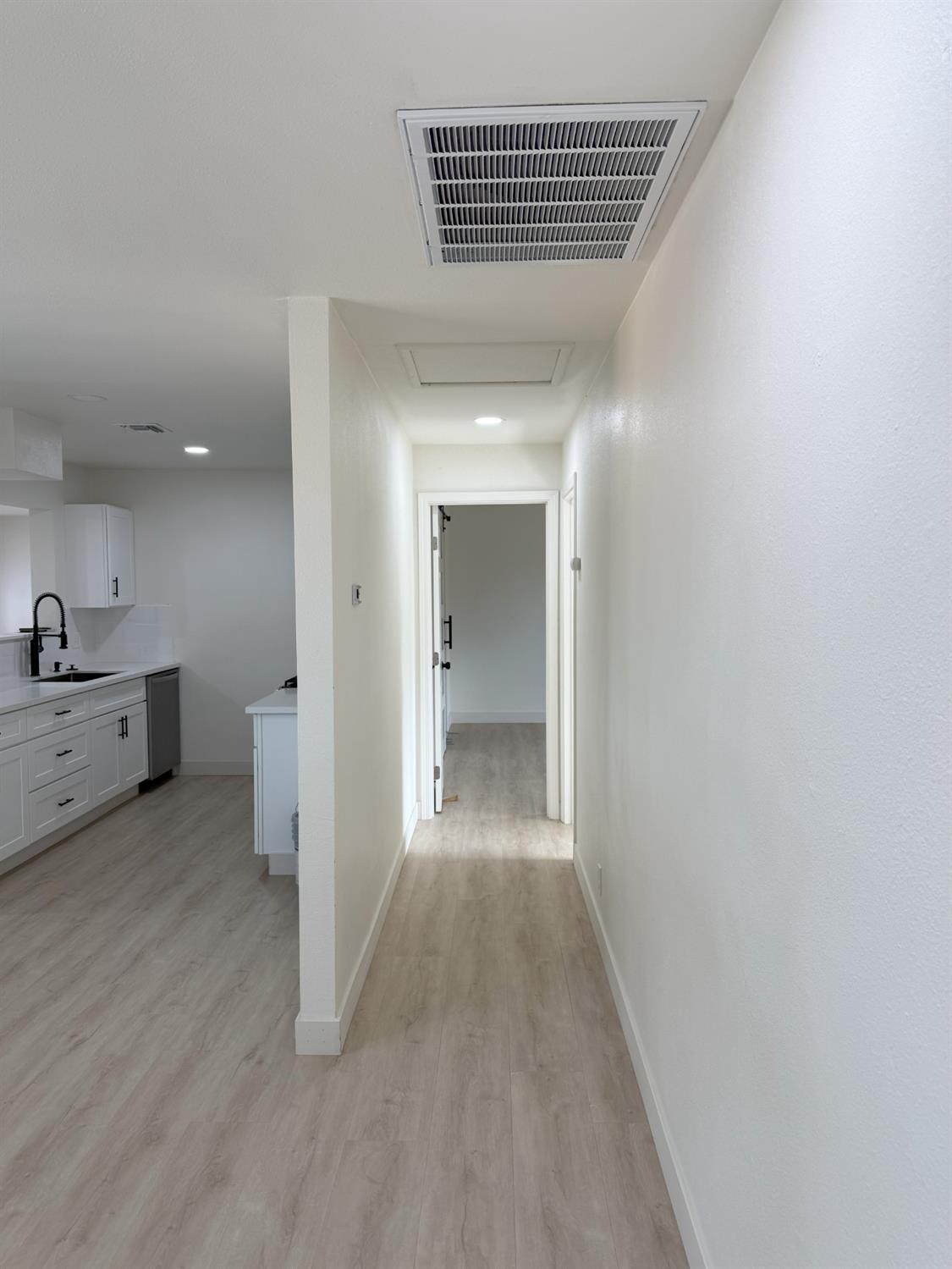4261 N Holt Ave, Fresno, CA 93705