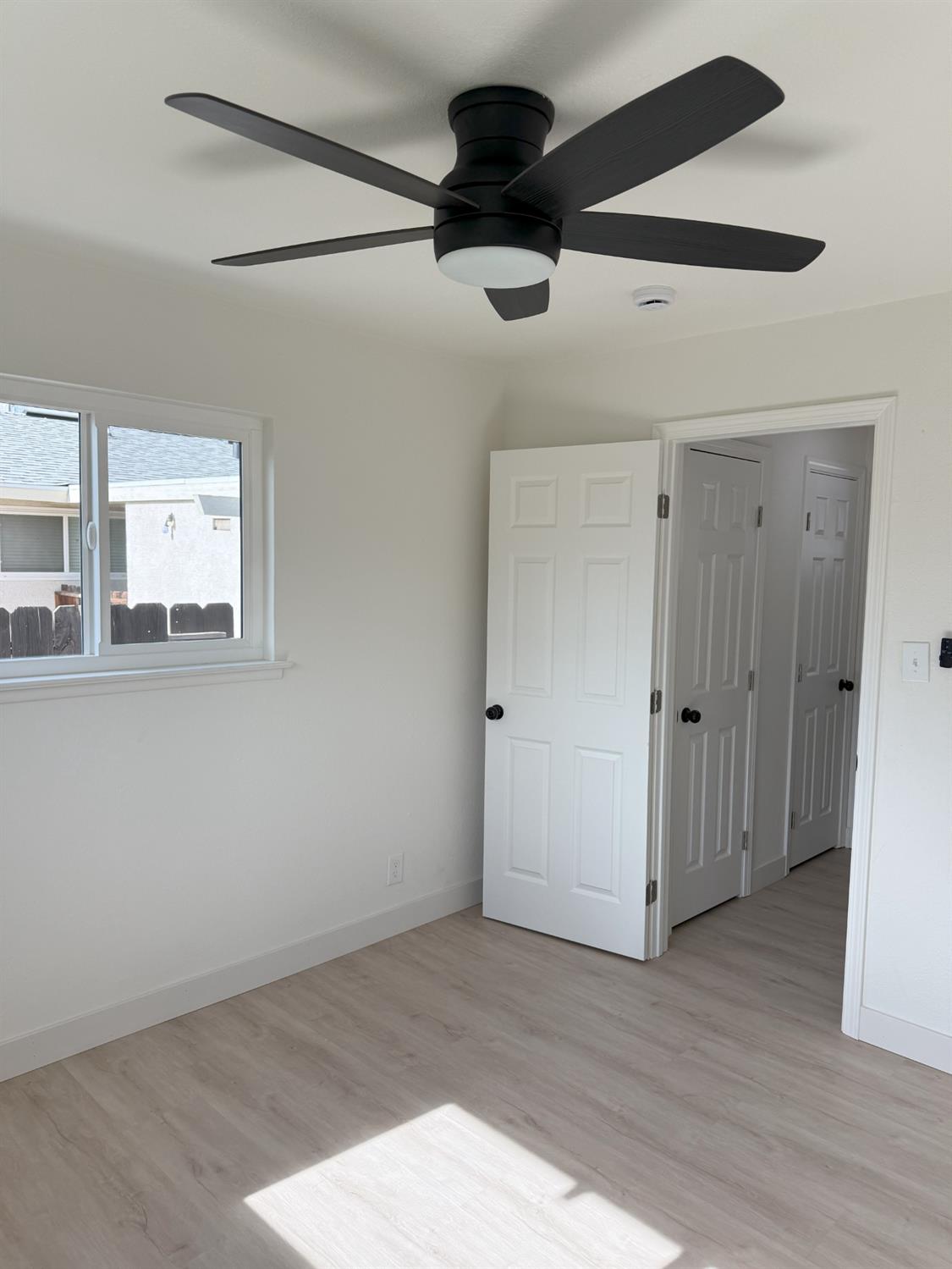 4261 N Holt Ave, Fresno, CA 93705
