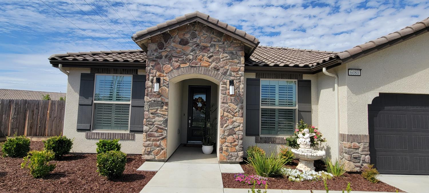 6080 E Platt Ave, Fresno, CA 93727