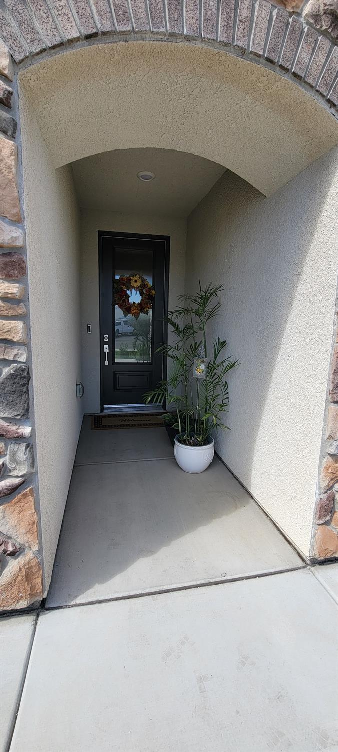 6080 E Platt Ave, Fresno, CA 93727