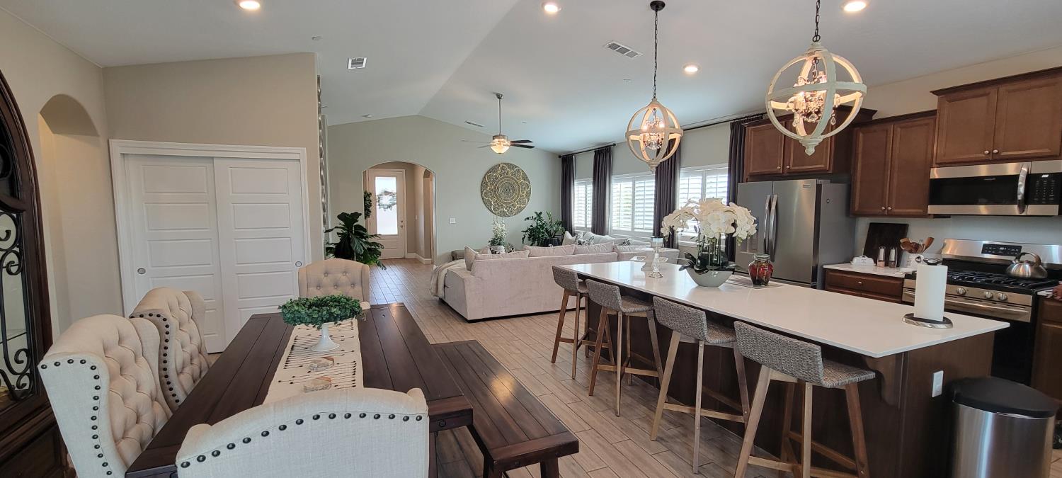 6080 E Platt Ave, Fresno, CA 93727