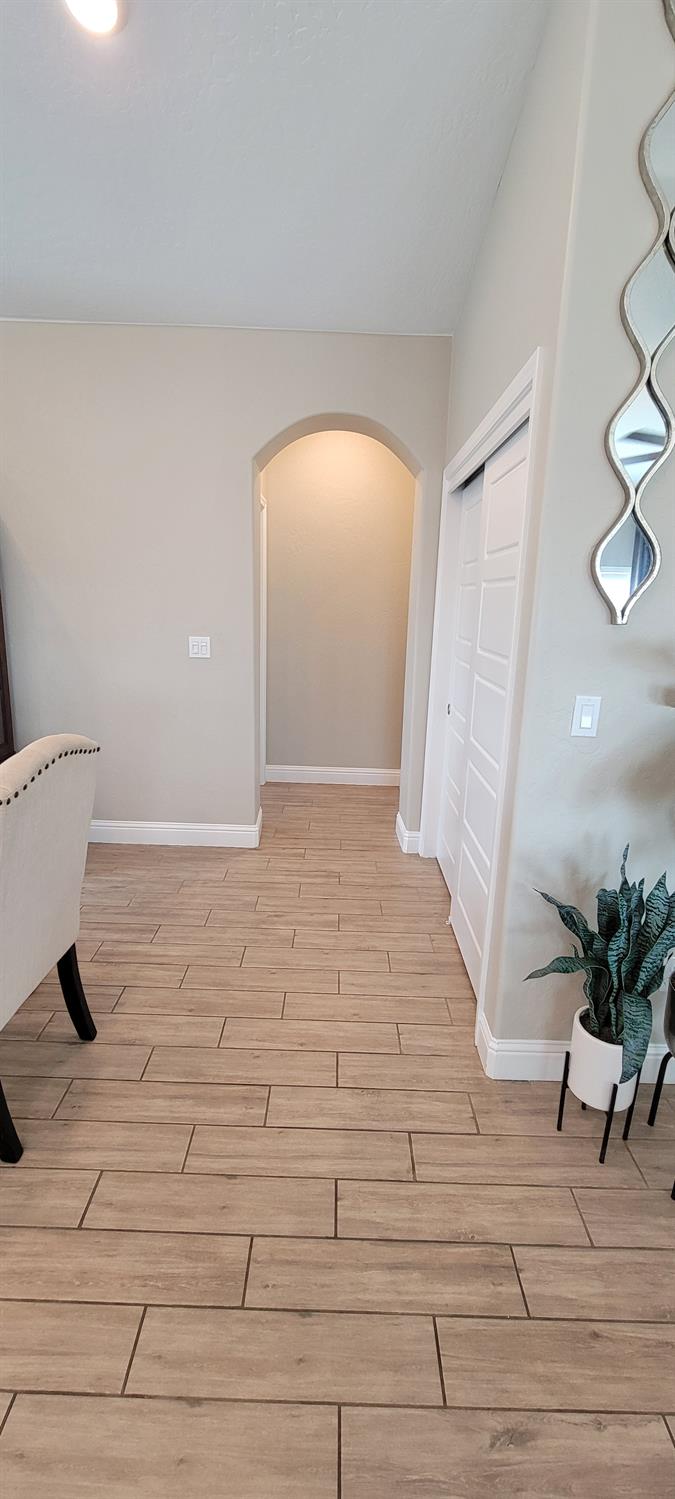 6080 E Platt Ave, Fresno, CA 93727