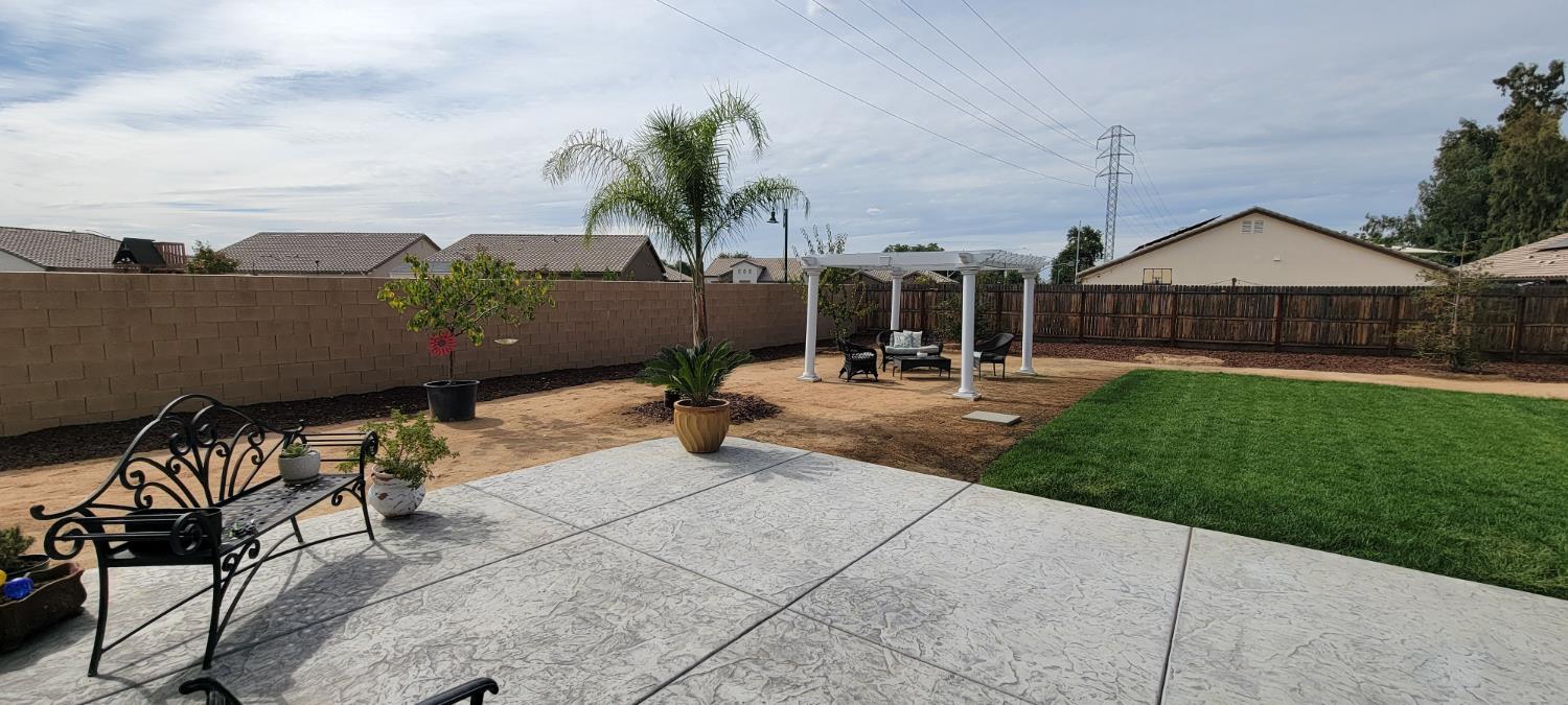 6080 E Platt Ave, Fresno, CA 93727