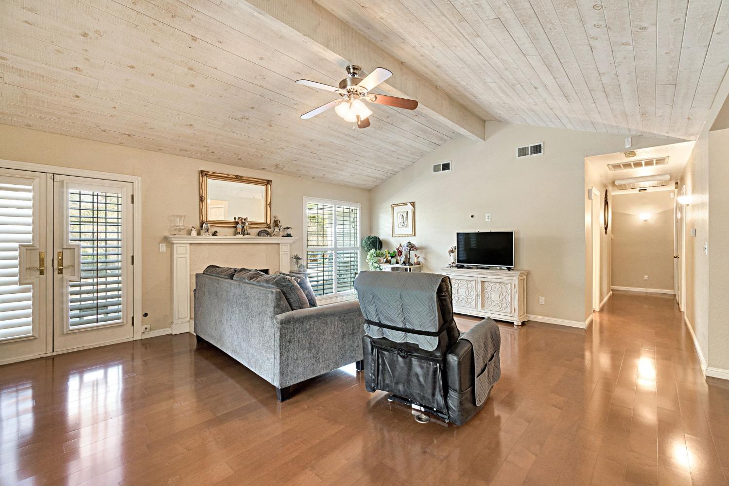 6733 N Alva Ave, Fresno, CA 93711