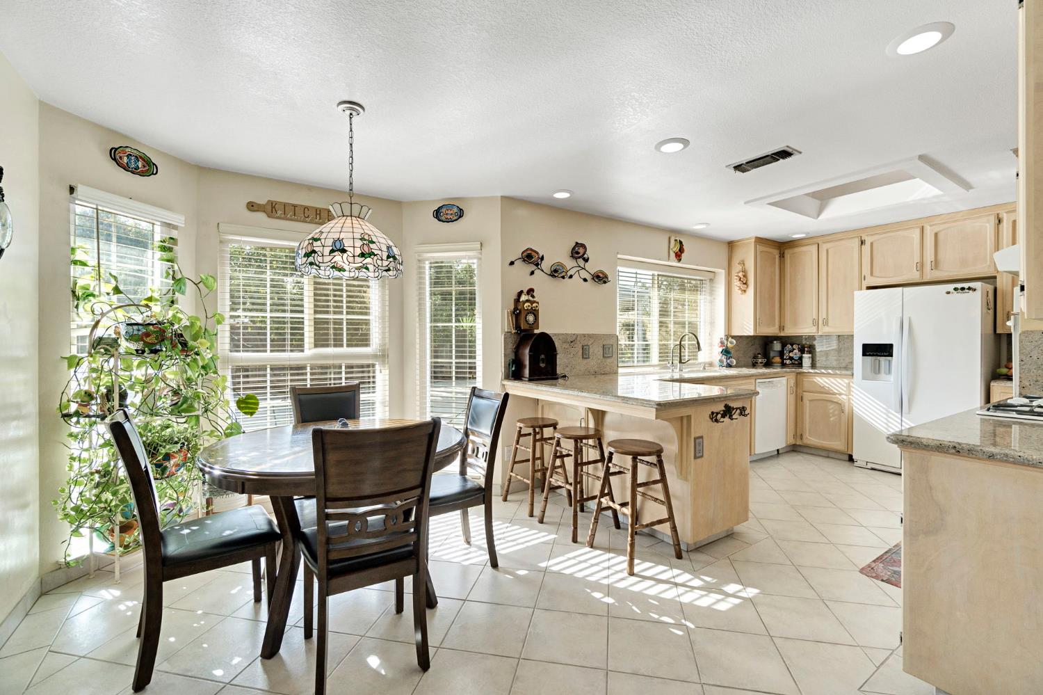 6733 N Alva Ave, Fresno, CA 93711