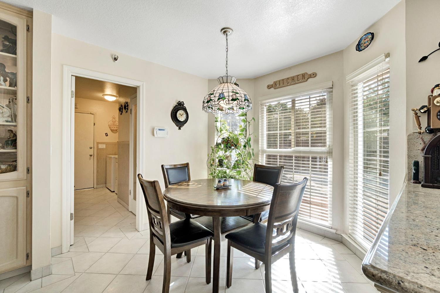 6733 N Alva Ave, Fresno, CA 93711