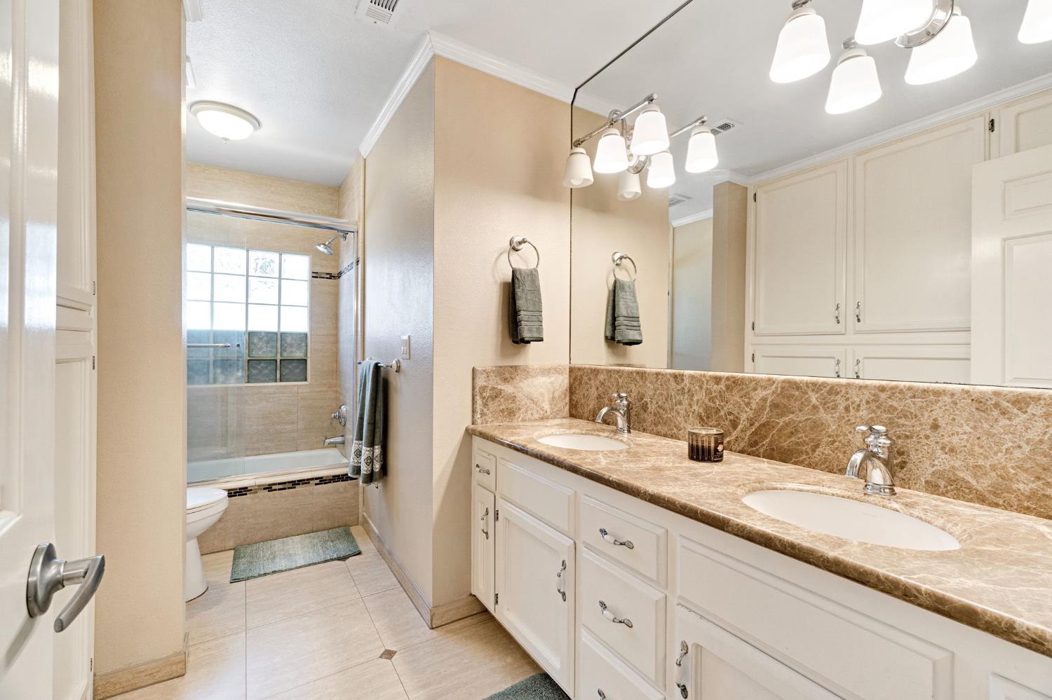 6733 N Alva Ave, Fresno, CA 93711