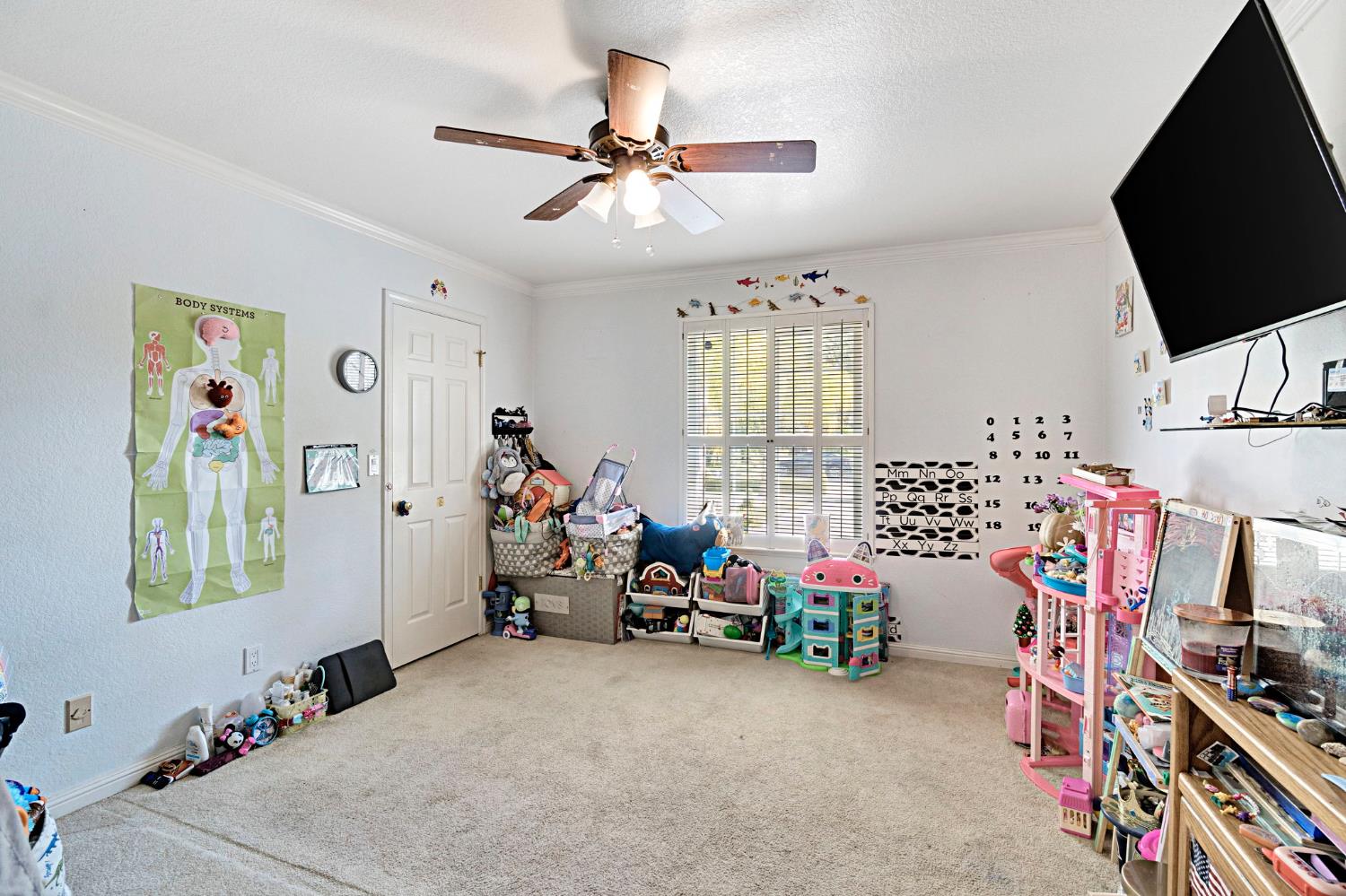 6733 N Alva Ave, Fresno, CA 93711