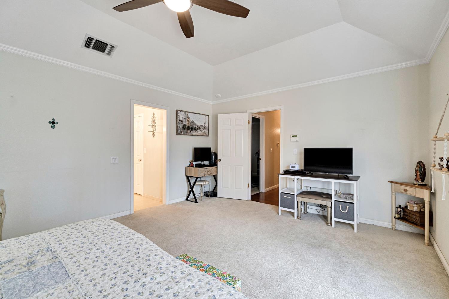 6733 N Alva Ave, Fresno, CA 93711