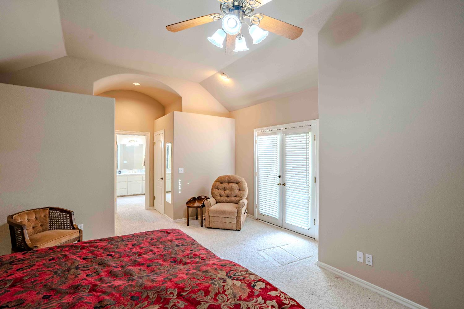 8860 N 10Th St, Fresno, CA 93720