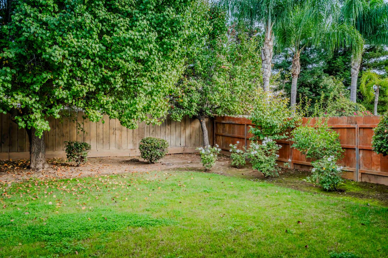 8860 N 10Th St, Fresno, CA 93720