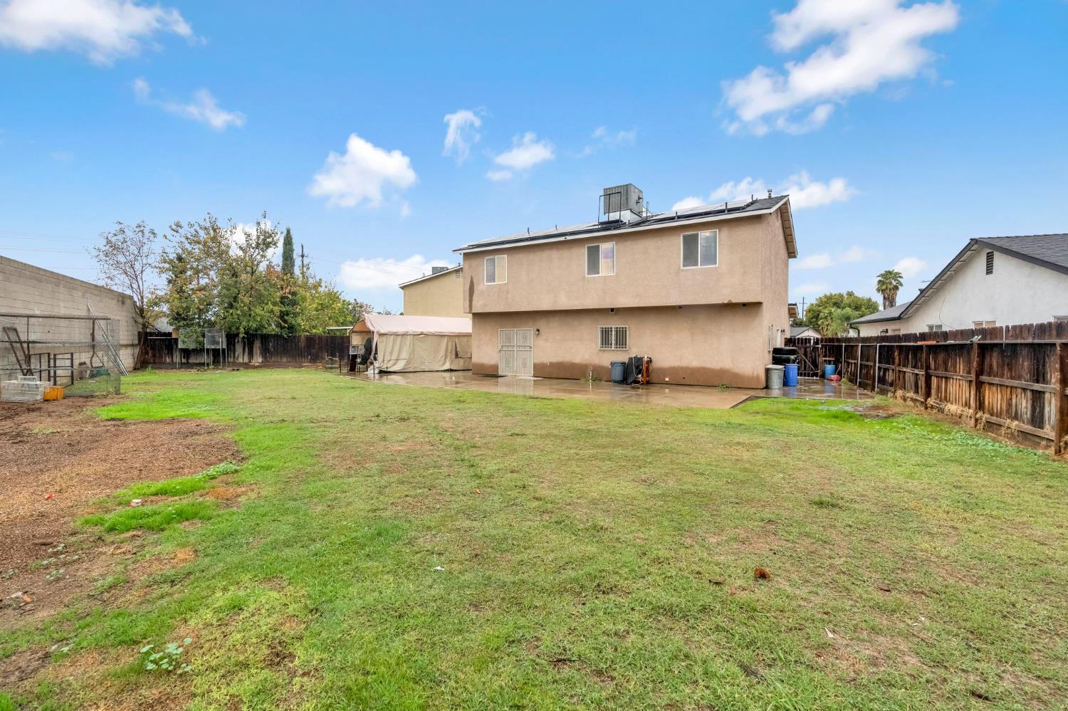 2061 S 7Th St, Fresno, CA 93702