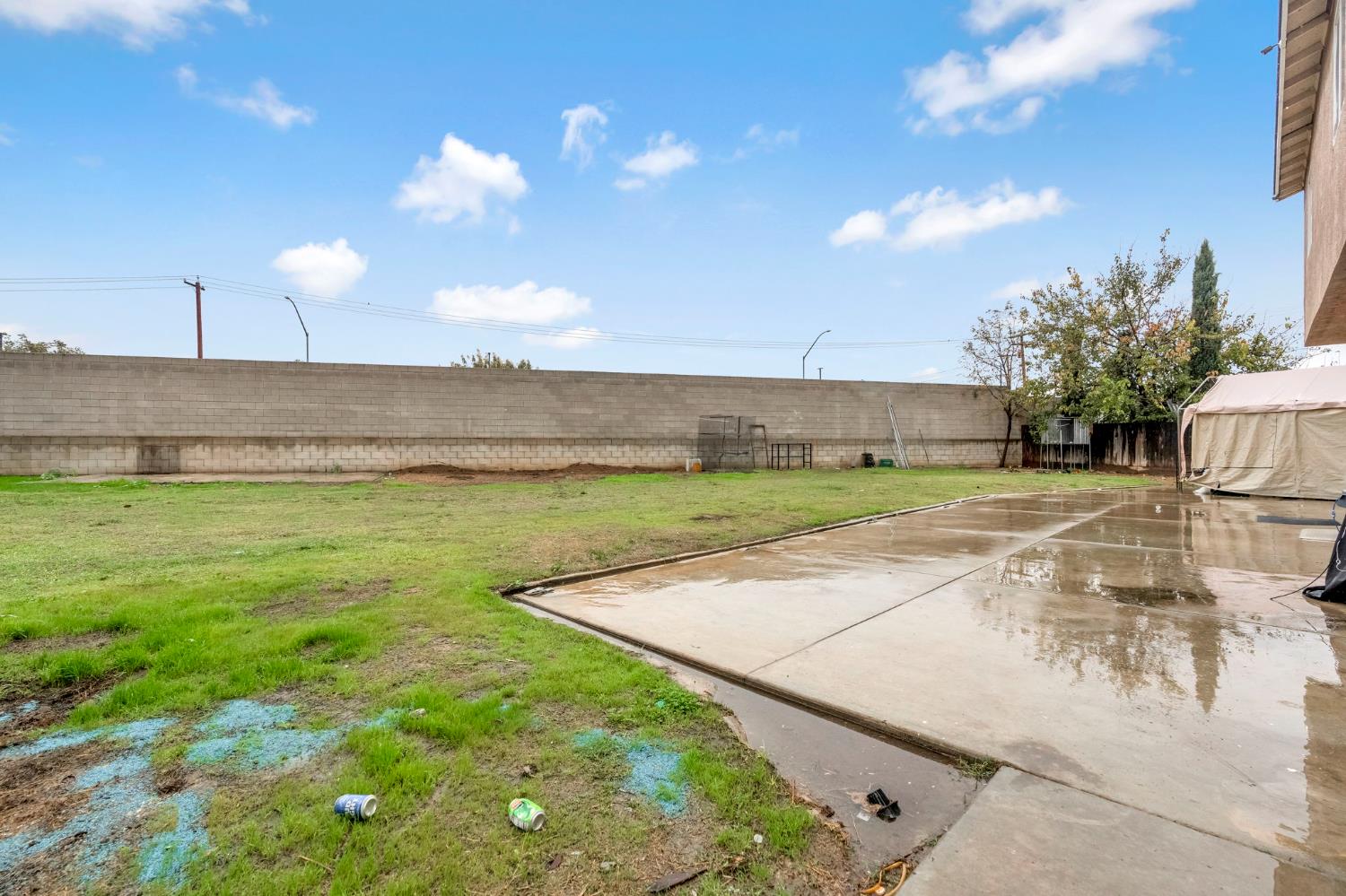 2061 S 7Th St, Fresno, CA 93702