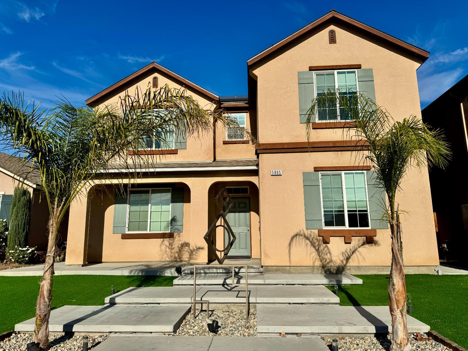 5865 E Beck Ave, Fresno, CA 93727