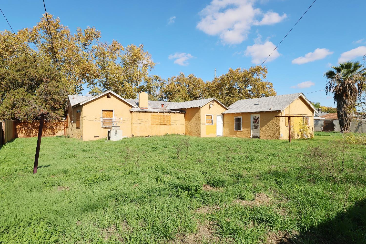 3030 E Normal Ave, Fresno, CA 93703