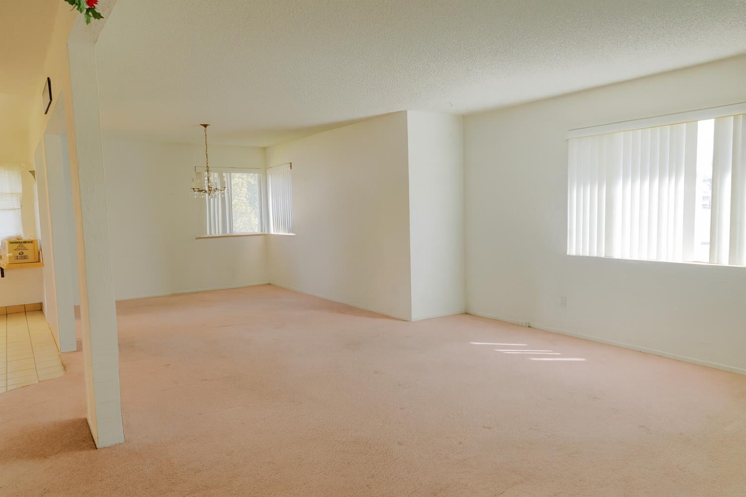 1418 W Palo Alto Ave, Fresno, CA 93711