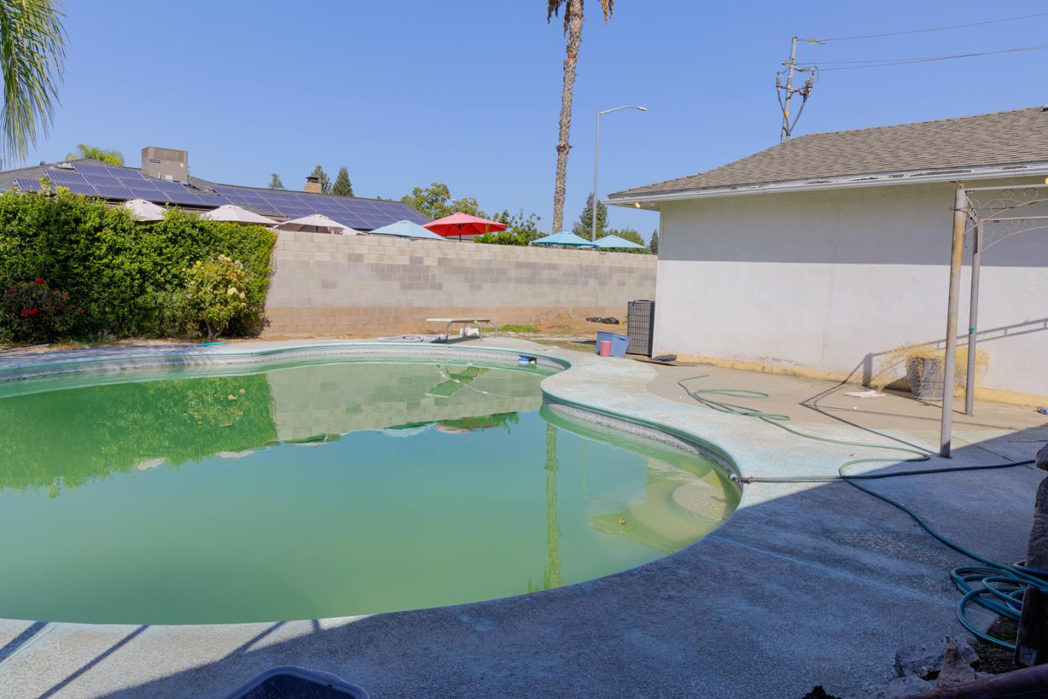 1418 W Palo Alto Ave, Fresno, CA 93711