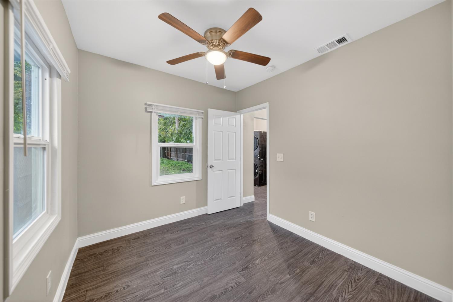 3231 E Townsend Ave, Fresno, CA 93702