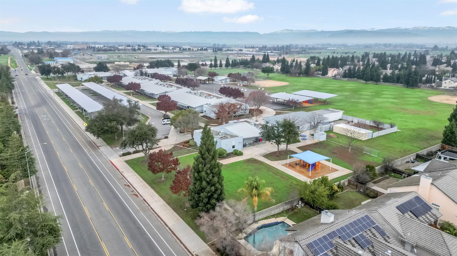 2524 E Granada Ave, Fresno, CA 93720