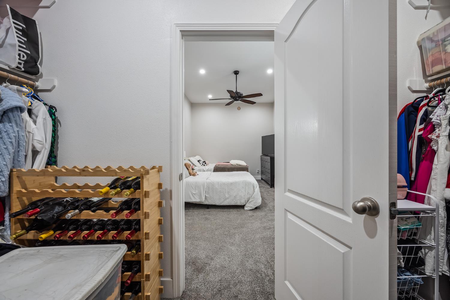 6168 N Stockdale Dr, Fresno, CA 93722