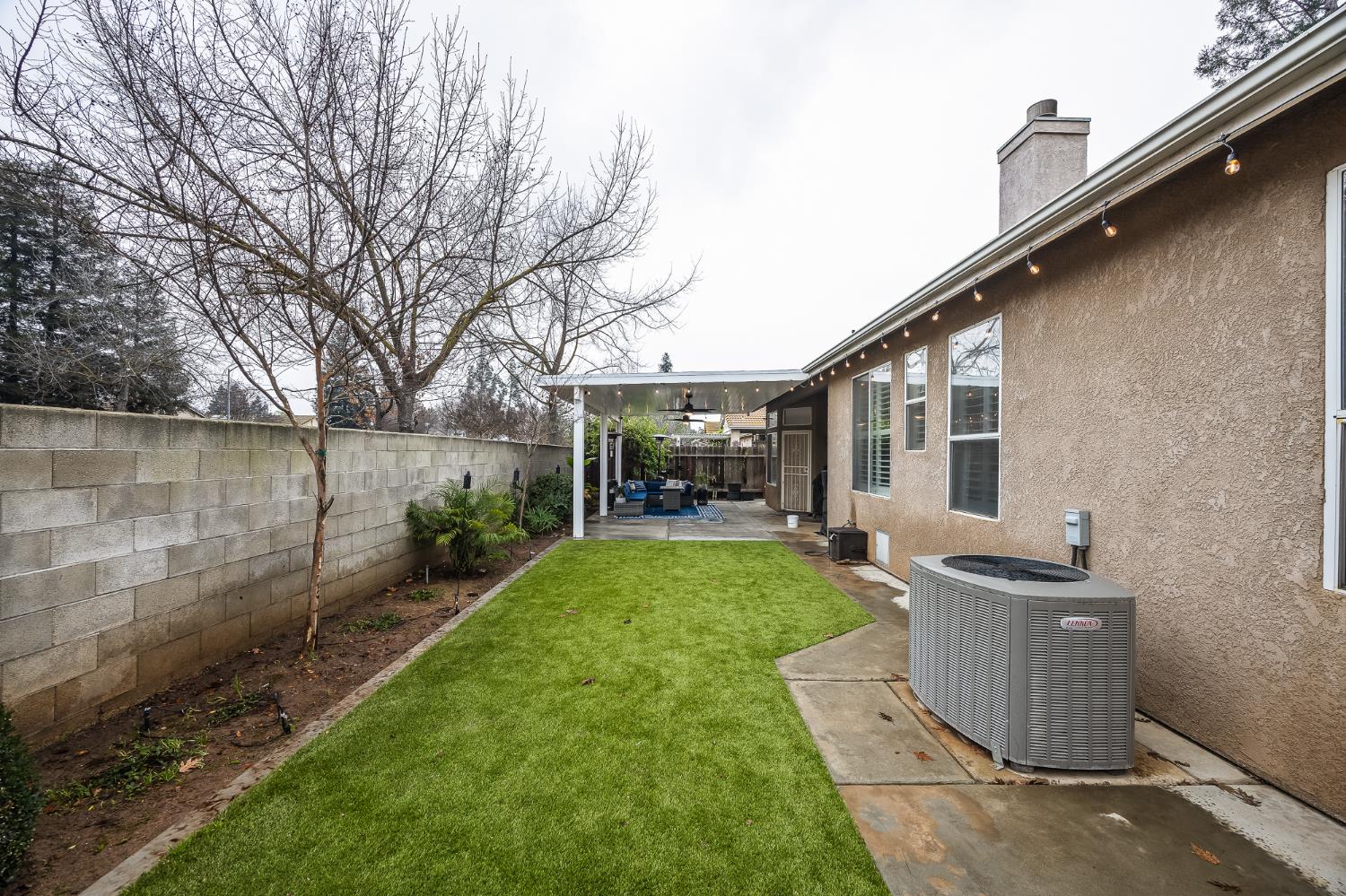 6168 N Stockdale Dr, Fresno, CA 93722