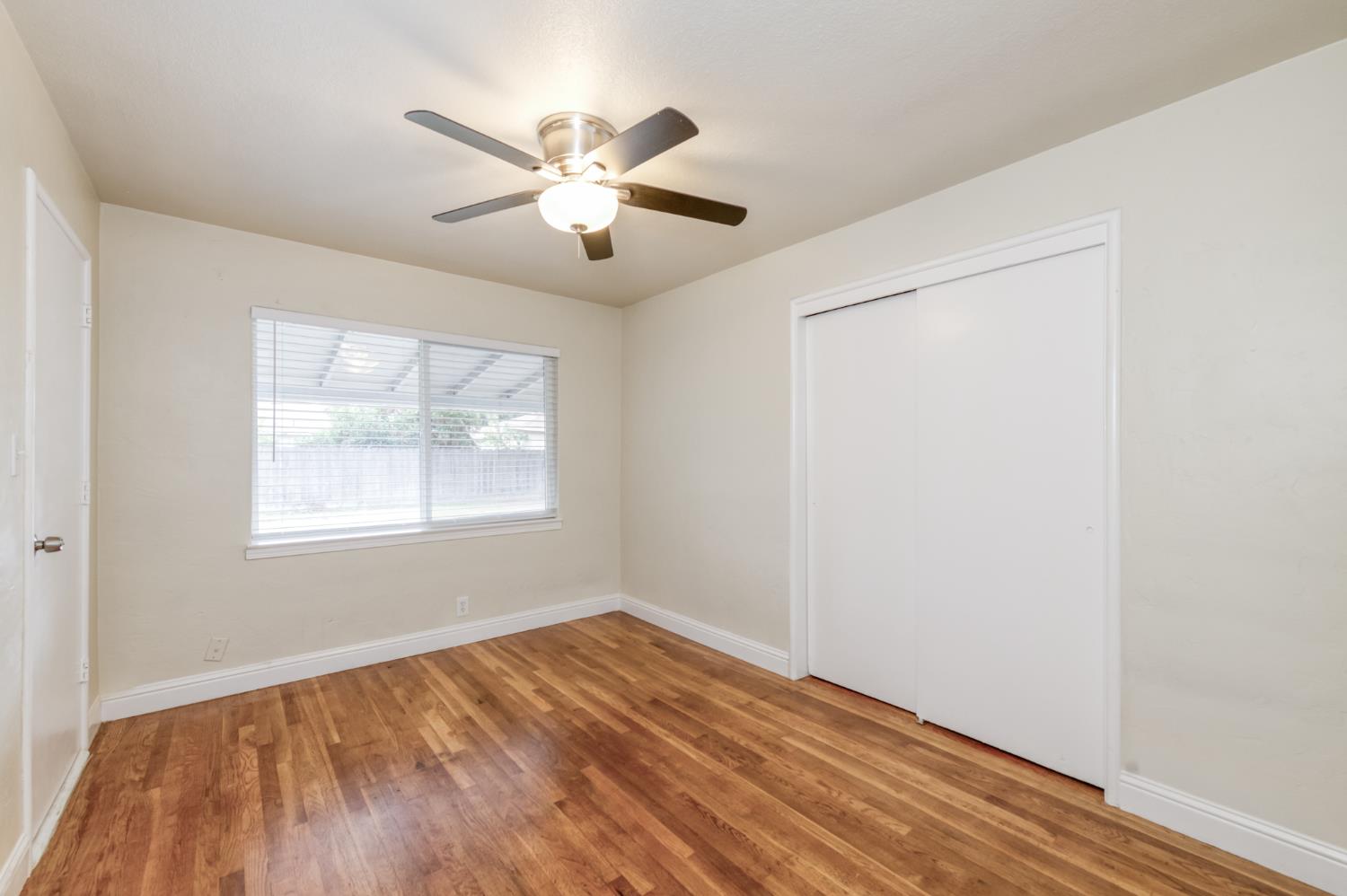 3938 E Michigan Ave, Fresno, CA 93703