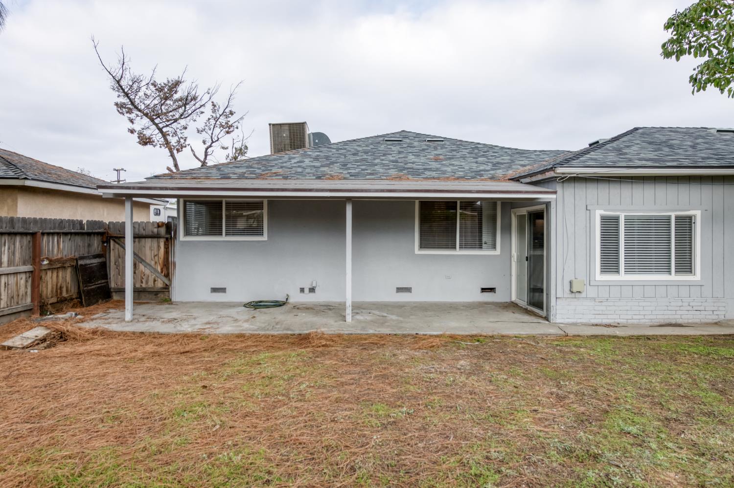 3938 E Michigan Ave, Fresno, CA 93703