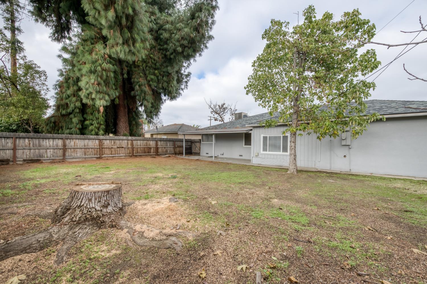 3938 E Michigan Ave, Fresno, CA 93703