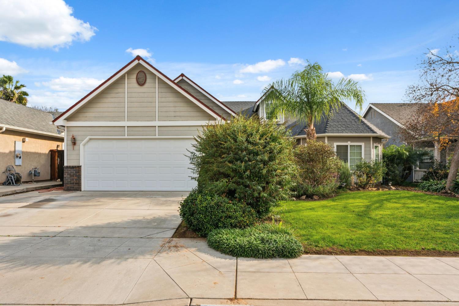 6540 N Bain Ave, Fresno, CA 93722