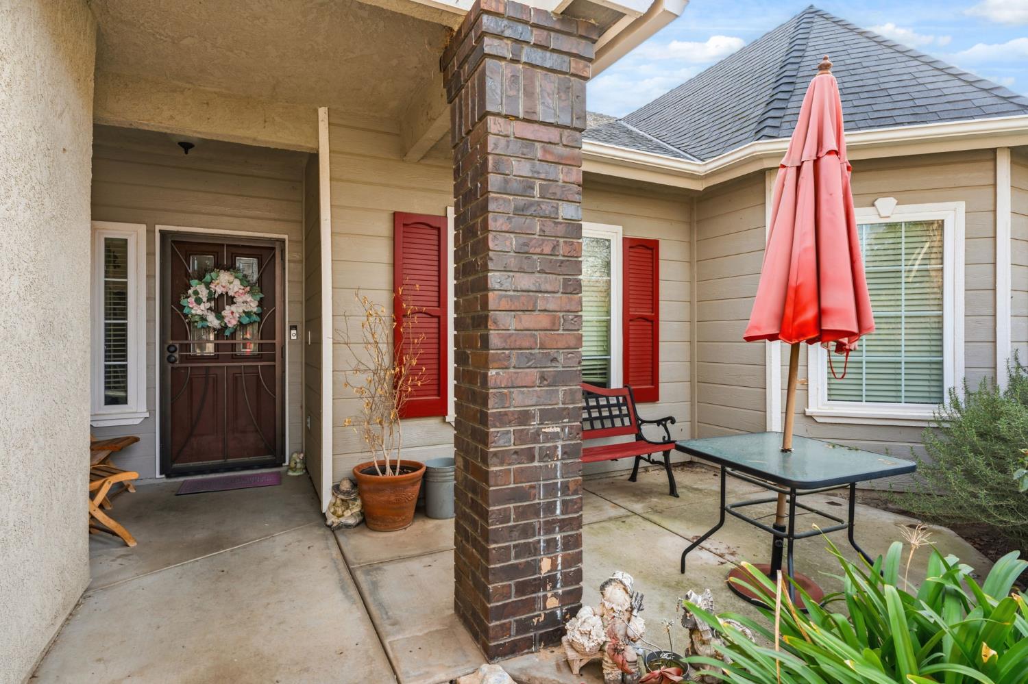 6540 N Bain Ave, Fresno, CA 93722