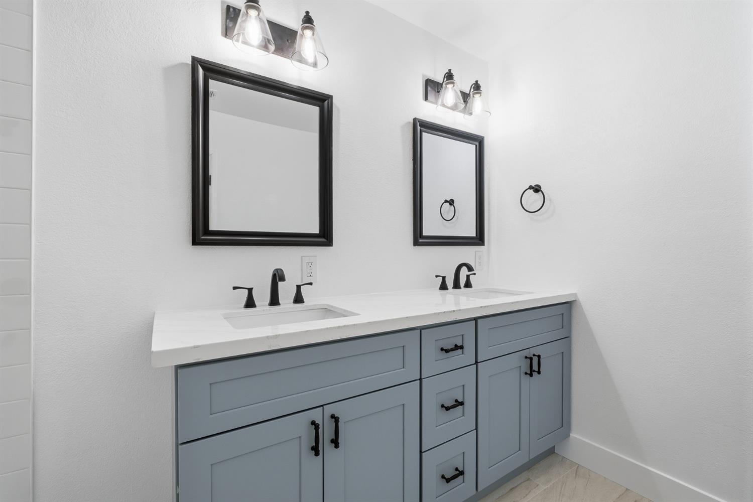 4023 E Fedora Ave, Fresno, CA 93726