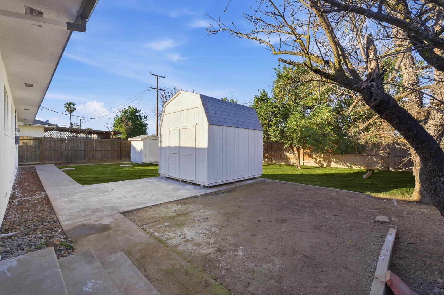 4023 E Fedora Ave, Fresno, CA 93726