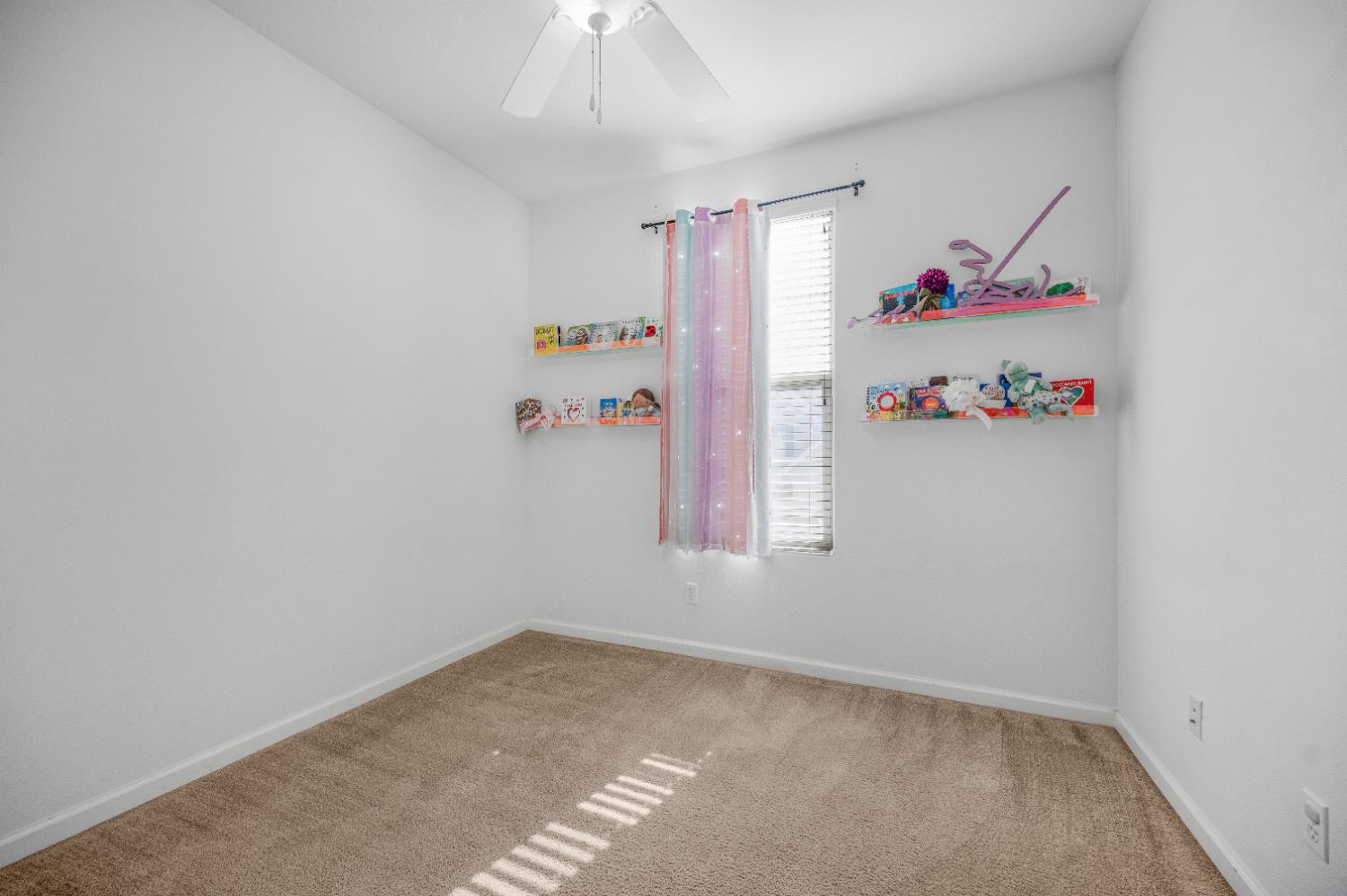 4626 W Javier Way, Fresno, CA 93722