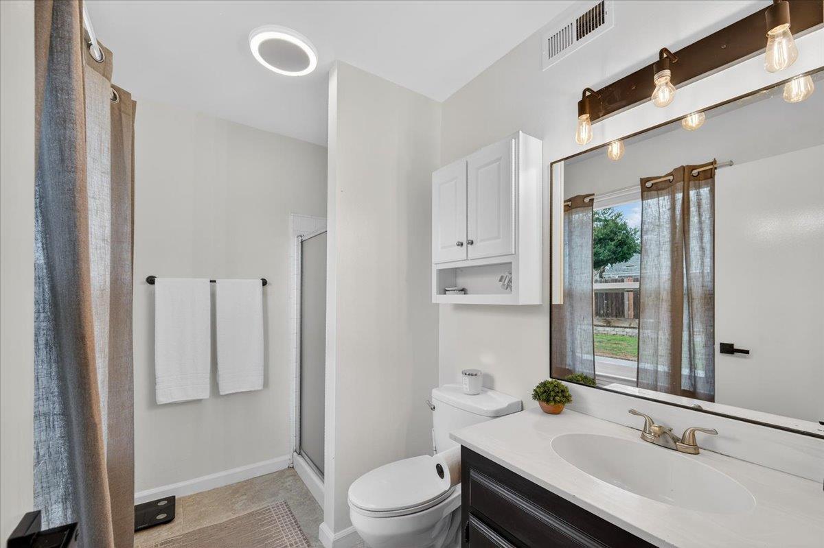 6610 N Garden Ave, Fresno, CA 93710