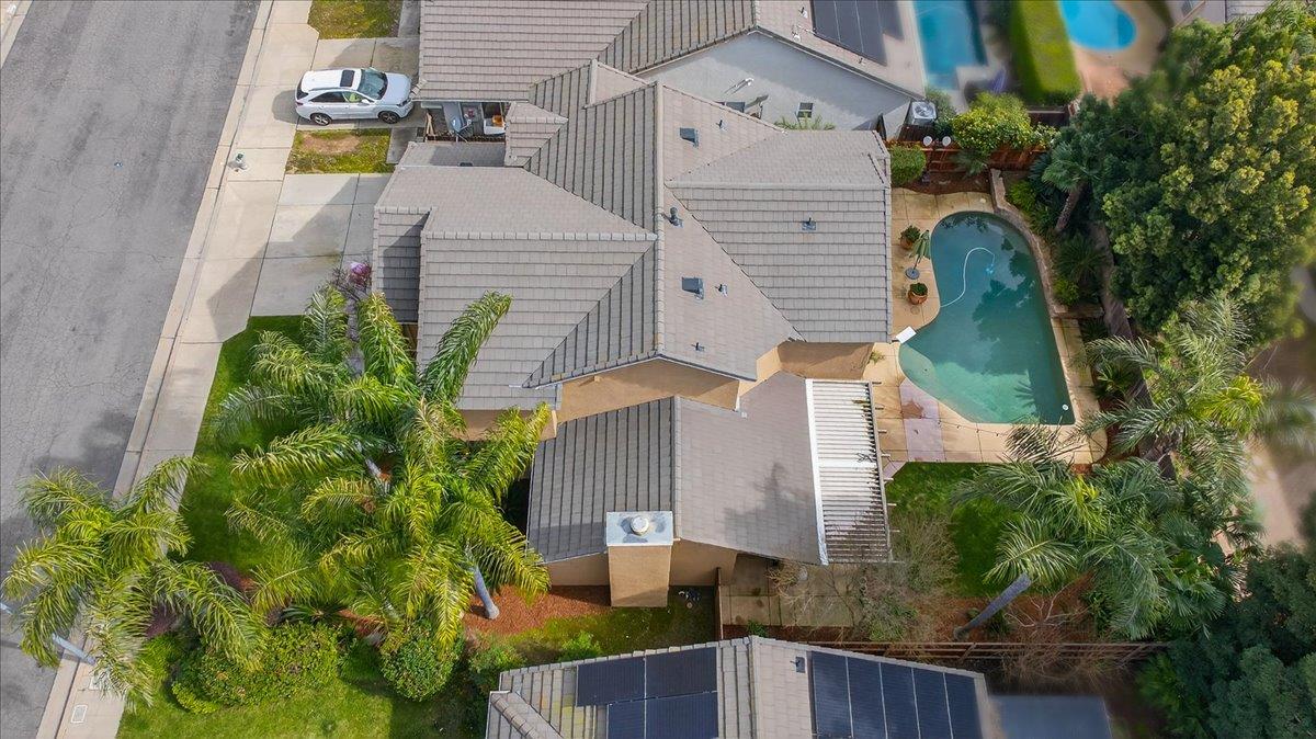 2885 E Ryan Ln, Fresno, CA 93720