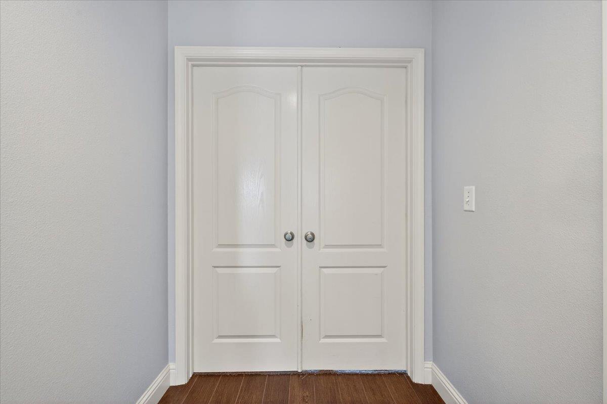 2885 E Ryan Ln, Fresno, CA 93720