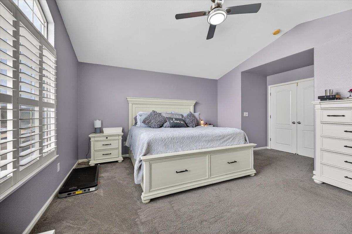 2885 E Ryan Ln, Fresno, CA 93720