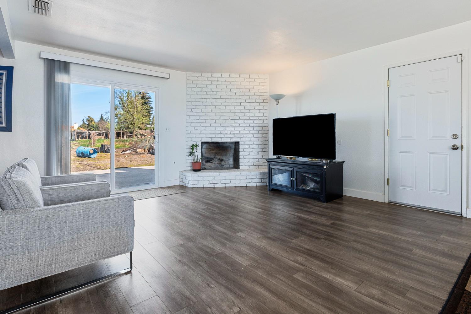 3512 W Normal Ave, Fresno, CA 93722