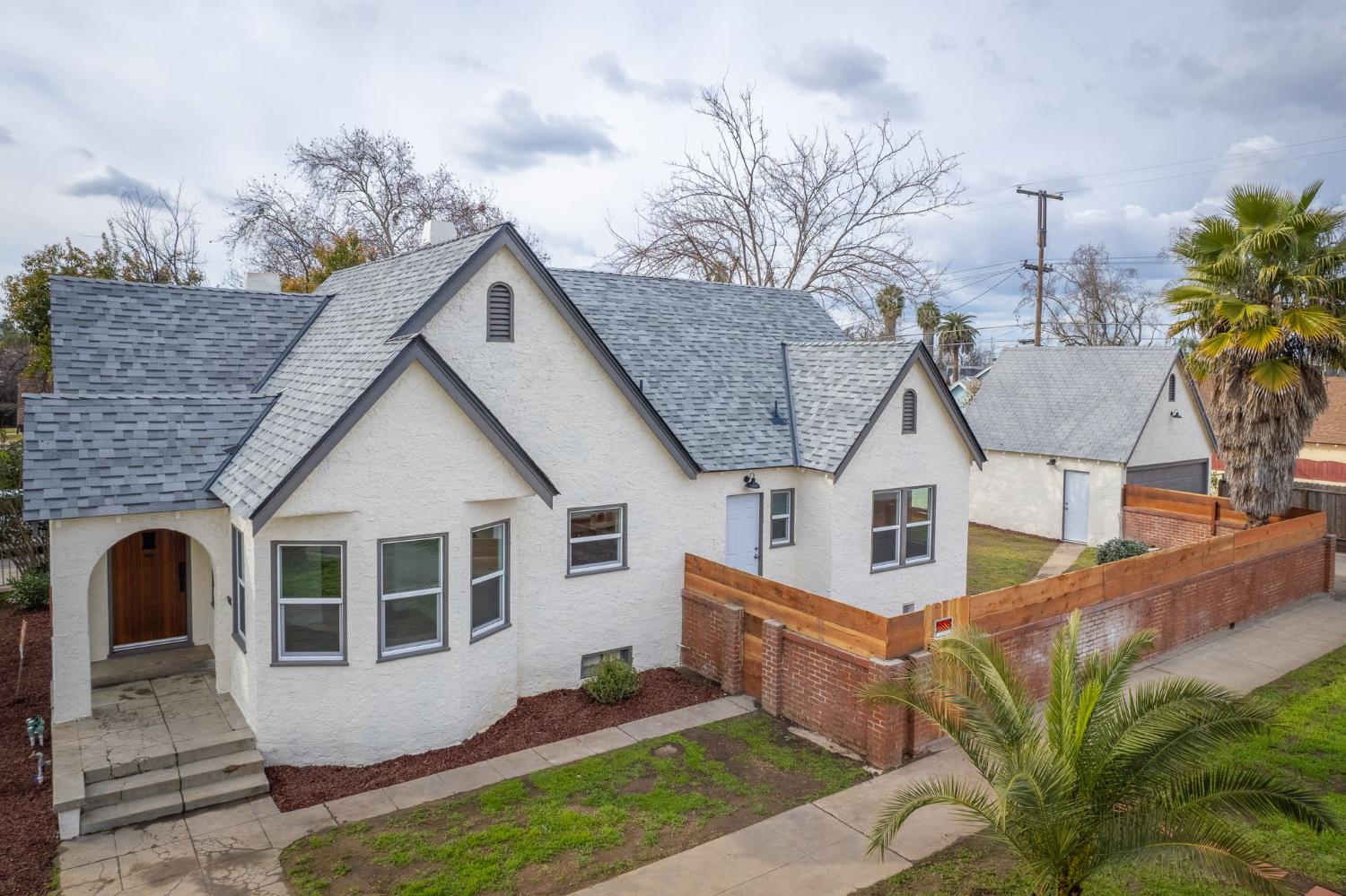 4345 E Iowa Ave, Fresno, CA 93702