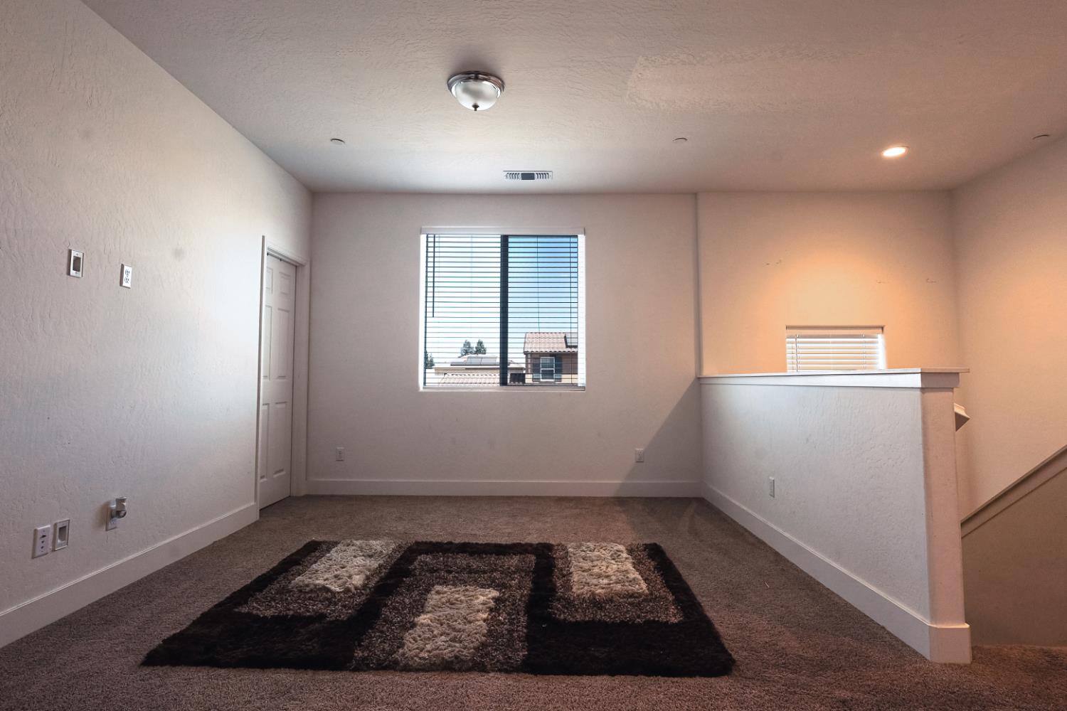 2701 N Dee Ann Ave, Fresno, CA 93727