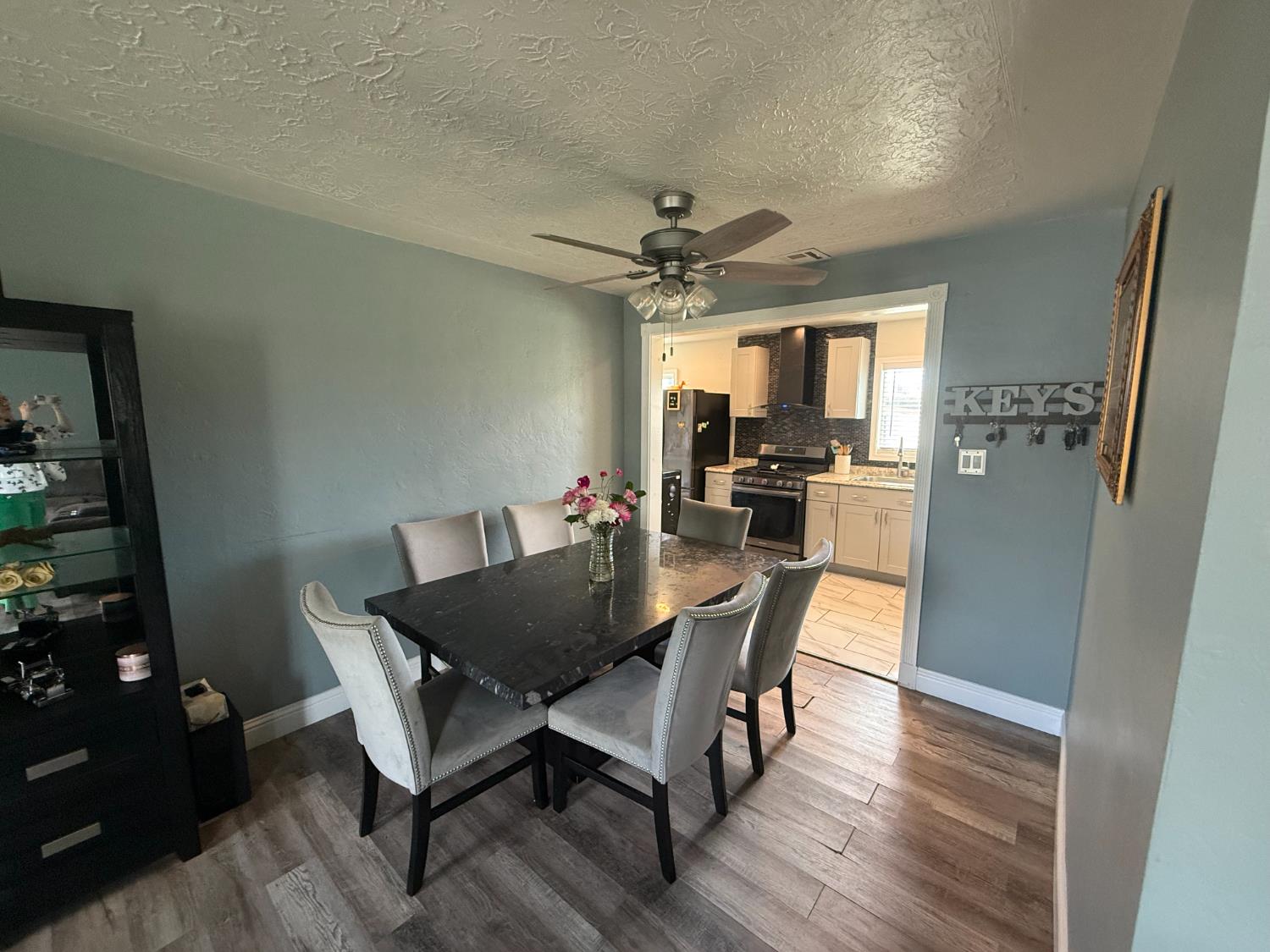 2445 N Millbrook Ave, Fresno, CA 93703