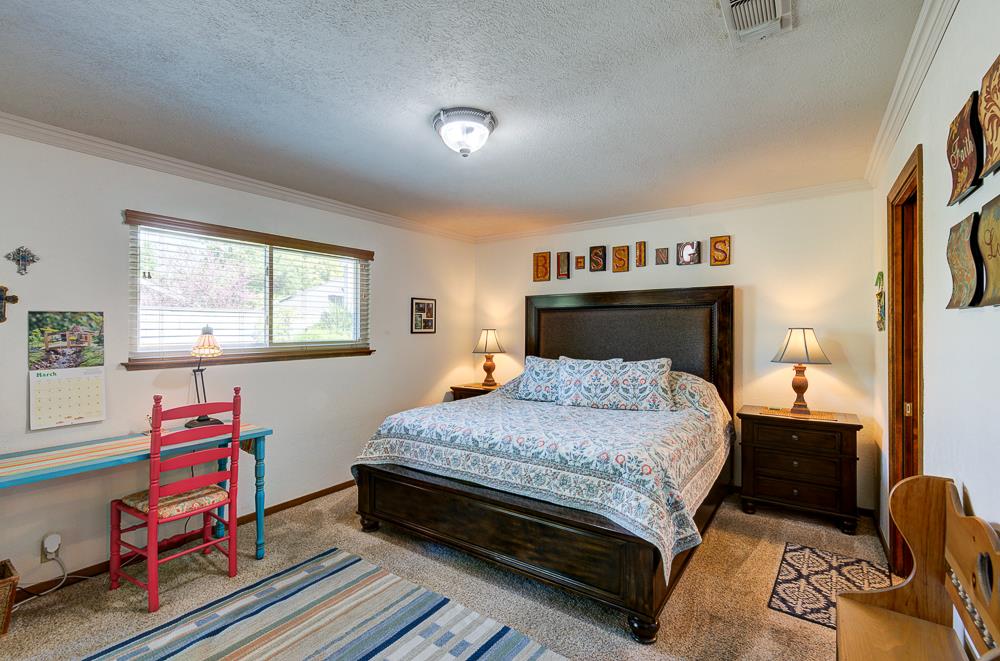 3250 W Fremont Ave, Fresno, CA 93711