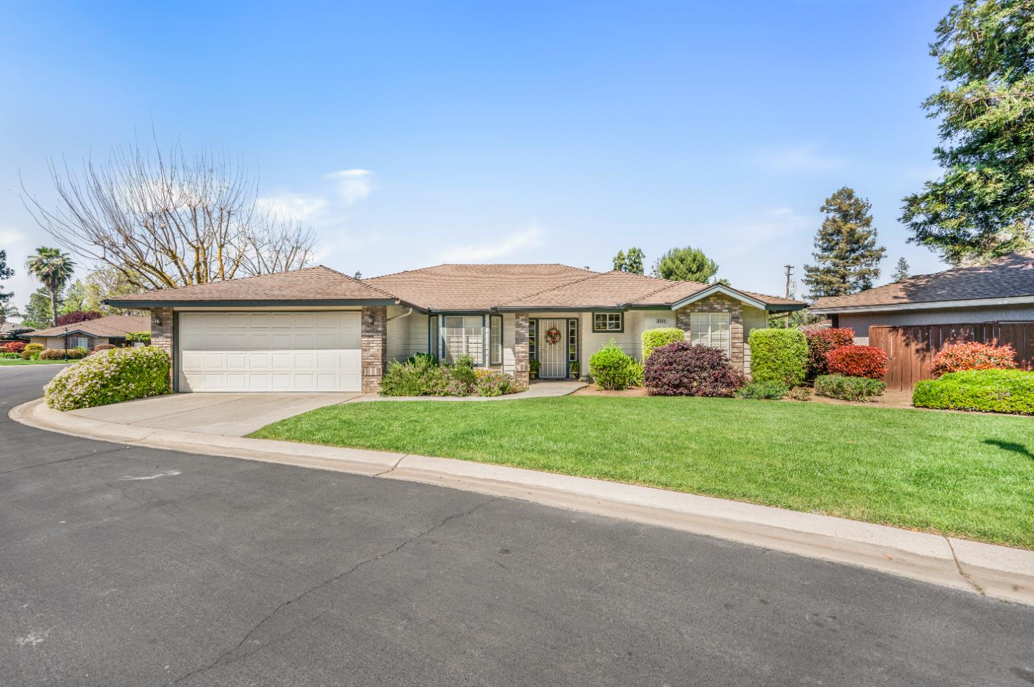 6323 N Marks Ave, Fresno, CA 93711