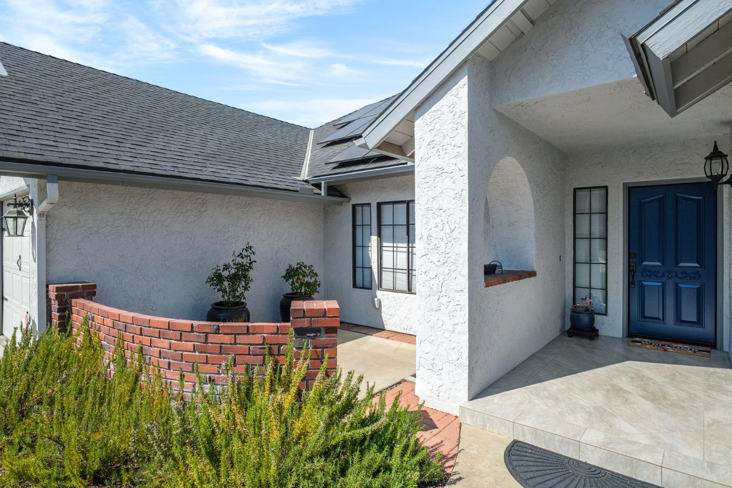 1554 E Omaha Ave, Fresno, CA 93720