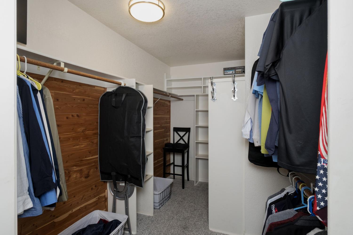 1554 E Omaha Ave, Fresno, CA 93720